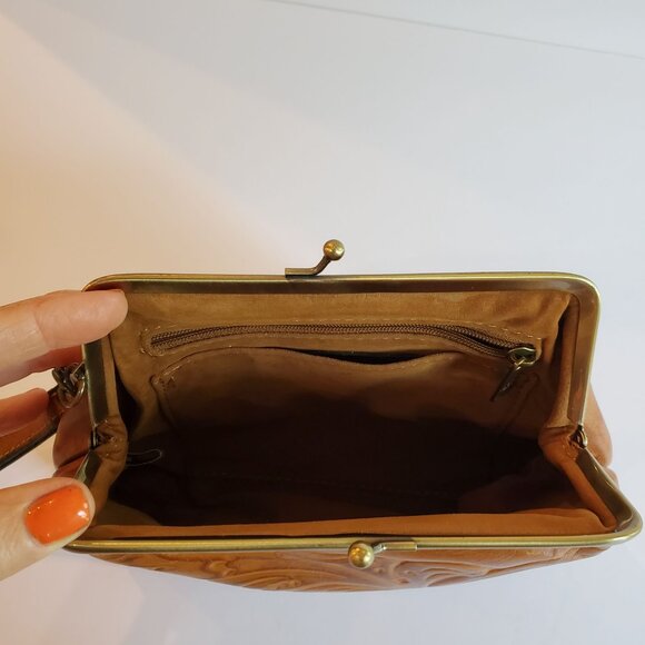 Patricia Nash Wrislet Clutch Purse Leather Brown Kiss Lock Clasp - Picture 3 of 5